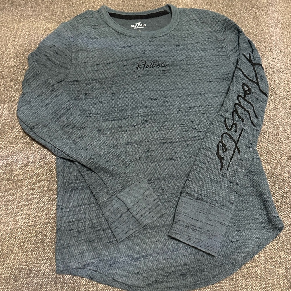 Hollister Long Sleeve Thermal Shirt 
Size XS Blue